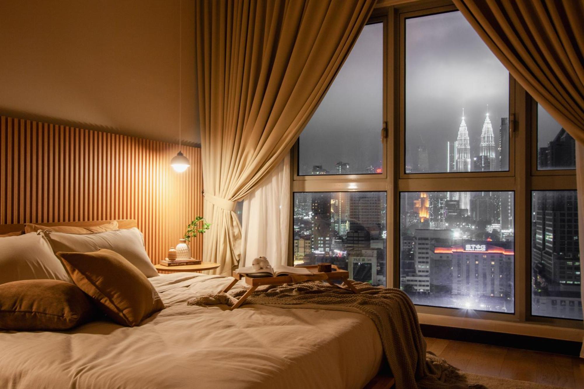 Naibnb In Regalia Residence Kuala Lumpur Luaran gambar